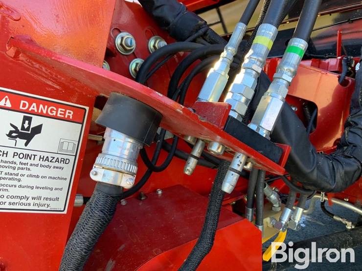 2011-case-ih-6088-image-14