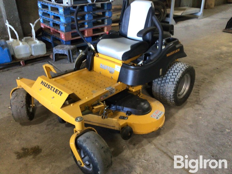 hustler-935833-lawnmower-image-3