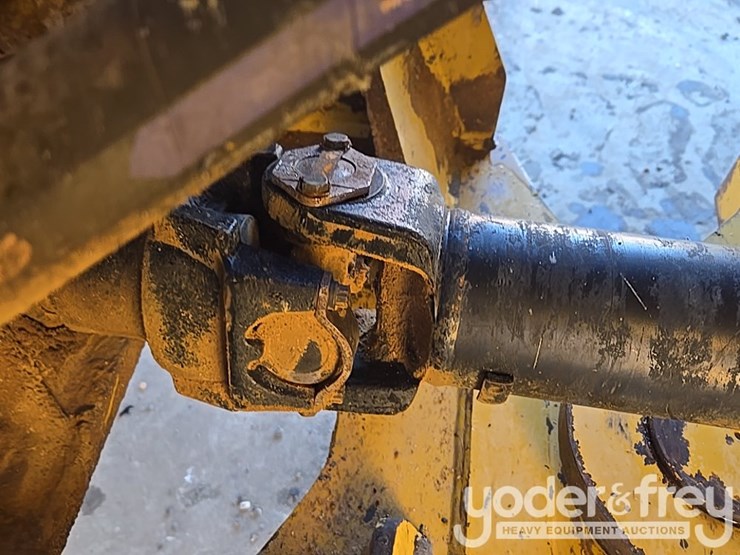 2016-caterpillar-950m-image-60