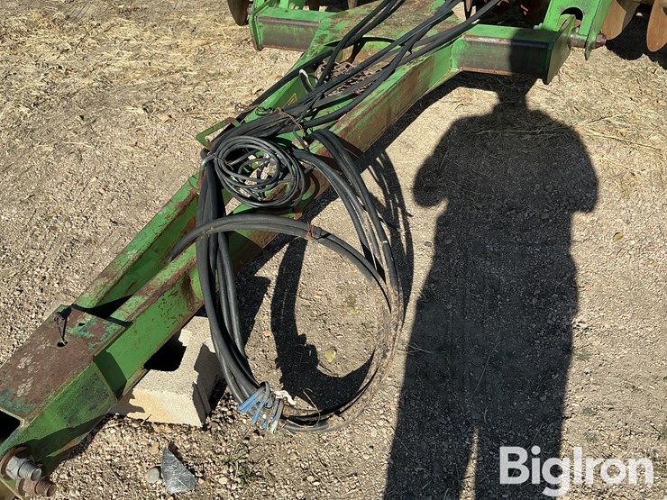 john-deere-630-image-10