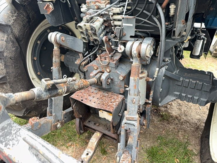 new-holland-8770-image-56