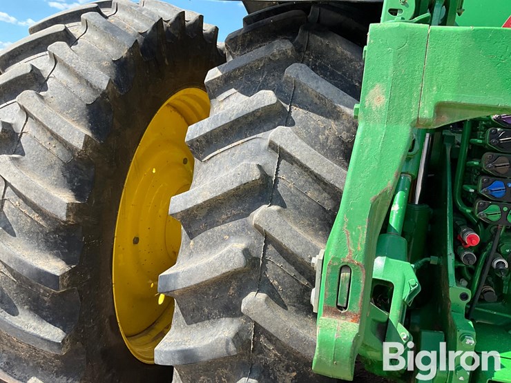 2019-john-deere-8295r-image-16