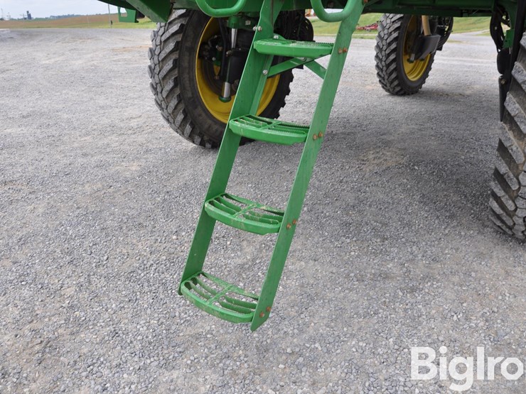 2017-john-deere-r4038-image-9