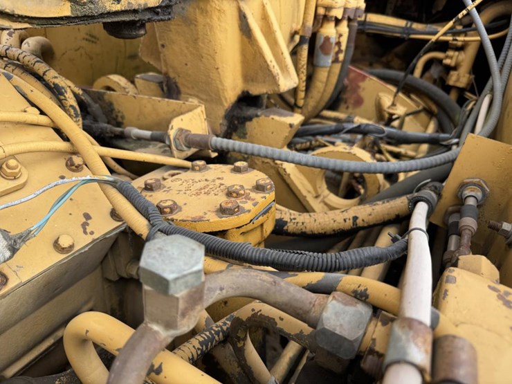 caterpillar-613b-image-41