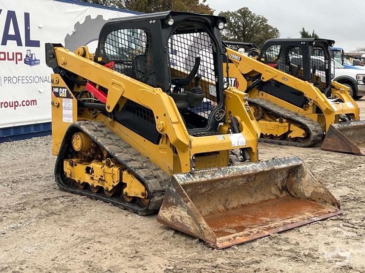 2019-caterpillar-249d-image-4