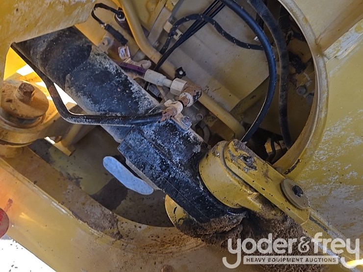 2016-caterpillar-950m-image-67