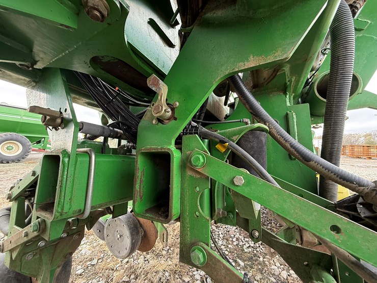 john-deere-1790-image-79