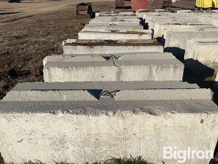 concrete-stackable-blocks-image-6