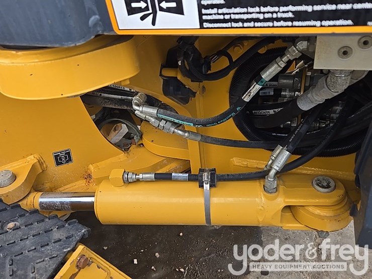 2017-deere-872g-image-52