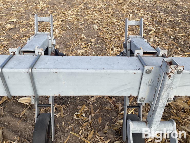 hiniker-cultivator-image-11