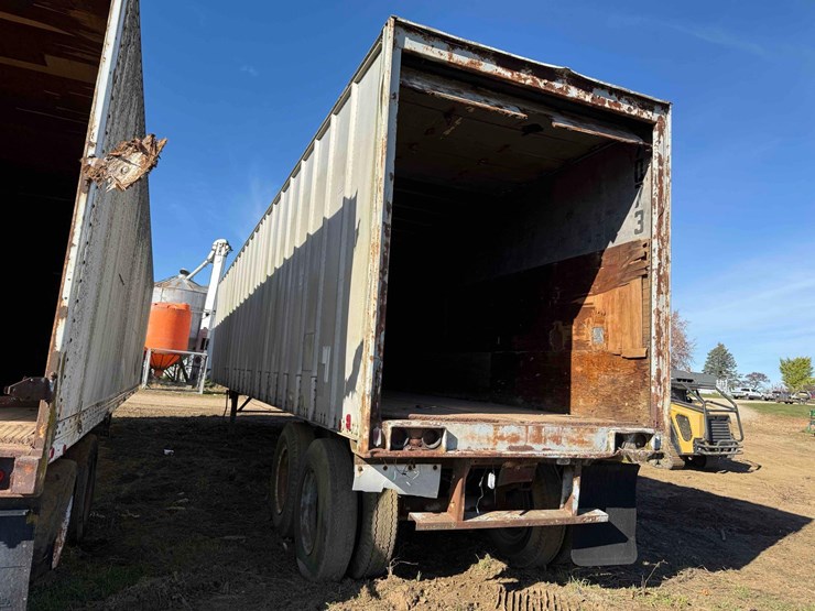 strick-trailer-image-5