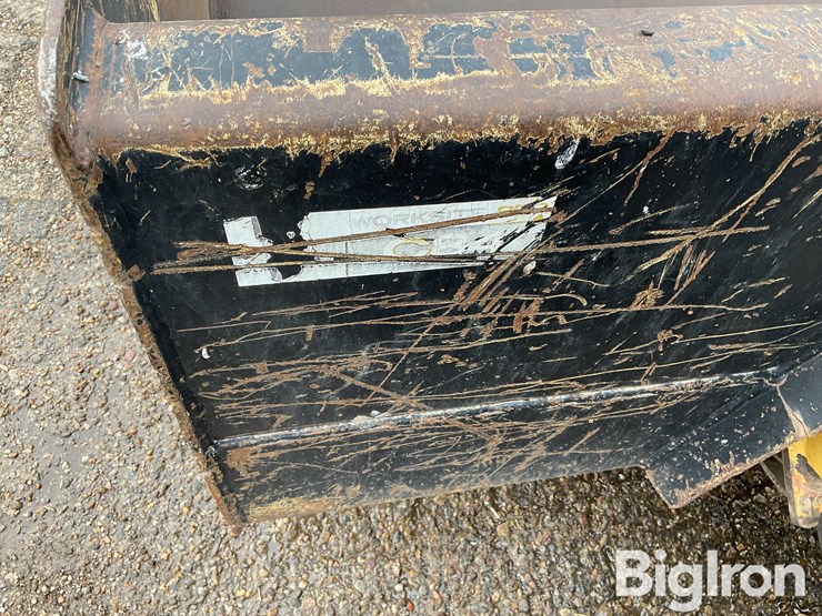 2021-deere-332g-image-12