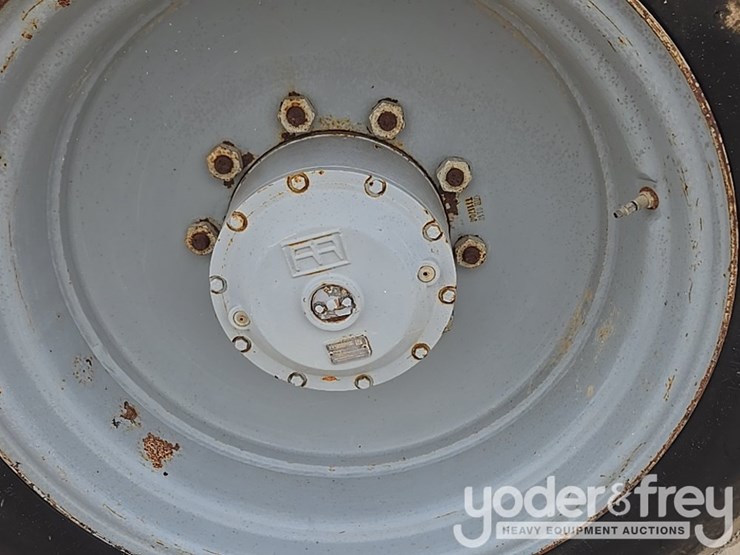 2015-genie-zx-135-image-64