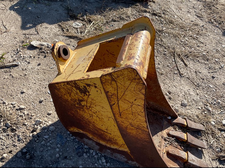#6336-•-john-deere-excavator-bucket-image-4