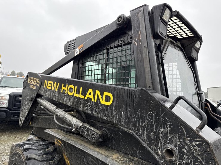 new-holland-lx885-image-20