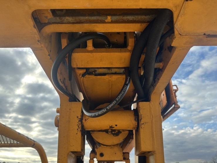 broderson-ic80-image-28