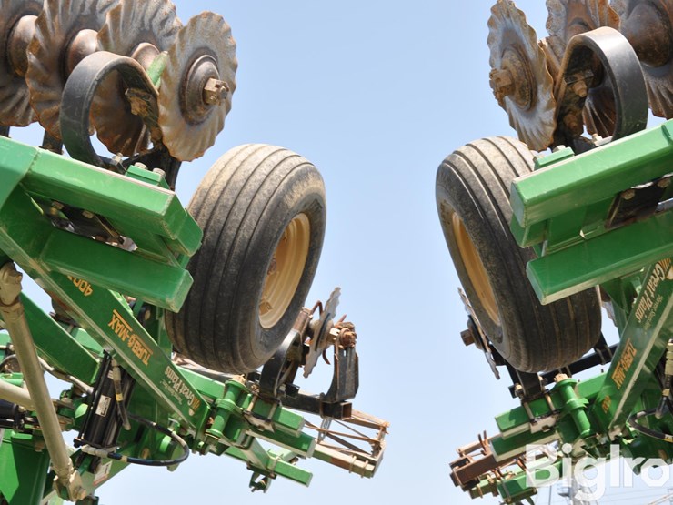 great-plains-4000tm-image-20