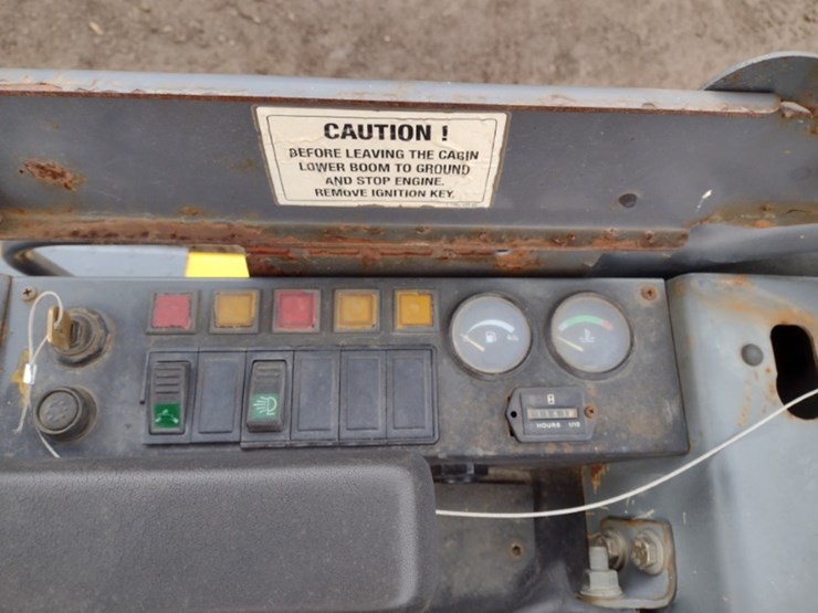 new-holland-ec25-image-7