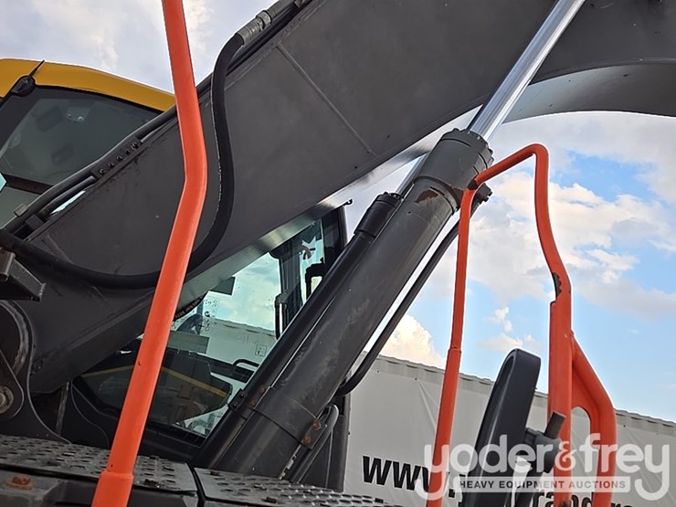 2019-volvo-ec200el-image-41