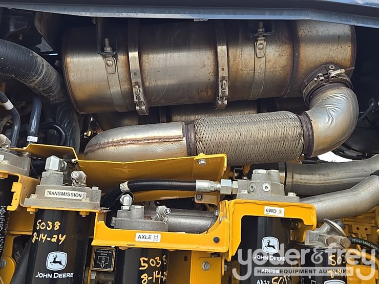 2017-deere-872g-image-121