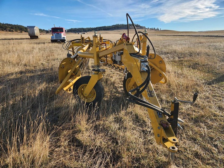 2020-vermeer-r2300-image-27