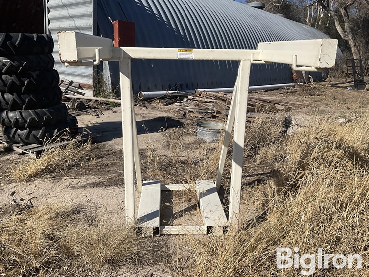 friesen-bulk-bag-tender-image-8