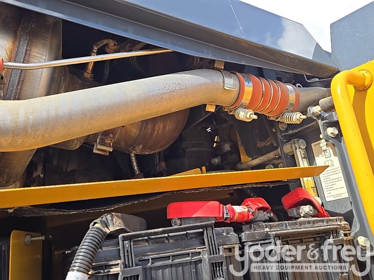 2017-deere-872g-image-102