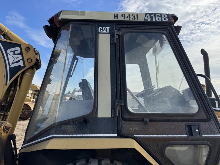 caterpillar-416b-image-21
