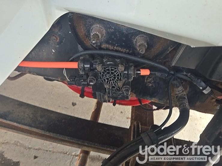 2015-international-4300-sba-image-68