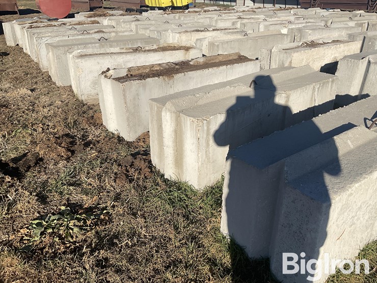 concrete-stackable-blocks-image-7