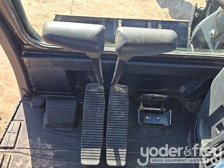 2022-yanmar-vio80-image-122