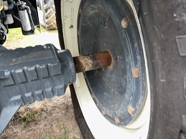 new-holland-8770-image-68