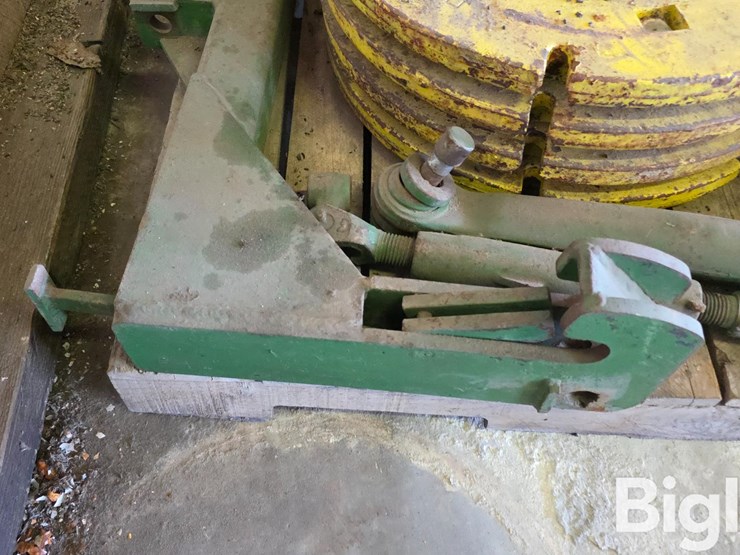 john-deere-tractor-weights-&-quick-hitch-image-10