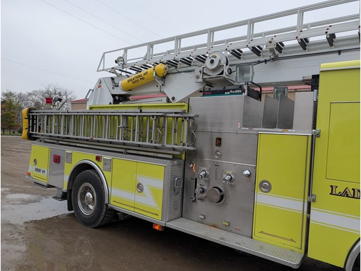 1995-kme-ladder-truck-image-6