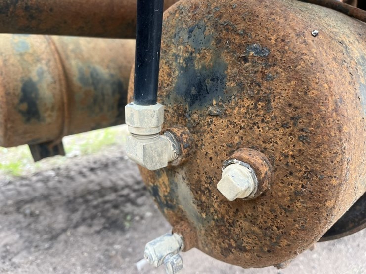 #1633-•-1995-freightliner-usf-1e-sleeper-cab-truck-tractor-image-20