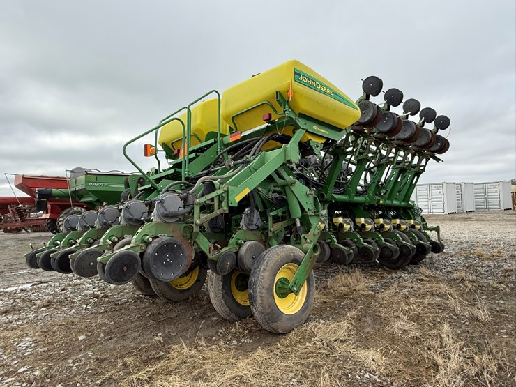 john-deere-1790-image-3