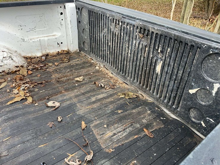 2010-dodge-crew-cab-pickup-image-14