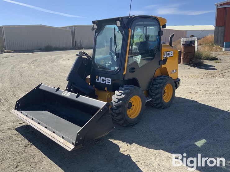 jcb-330t4-skid-steer-wheel-loader-image-1