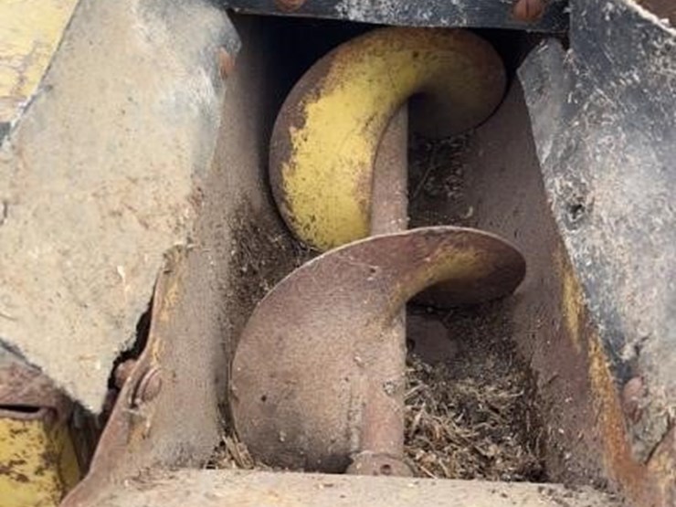 new-holland-355-image-5