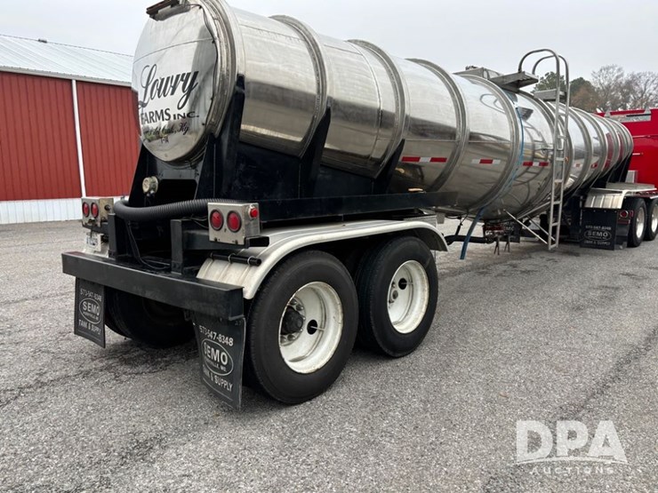 1982-trailmobile-trailer-image-11