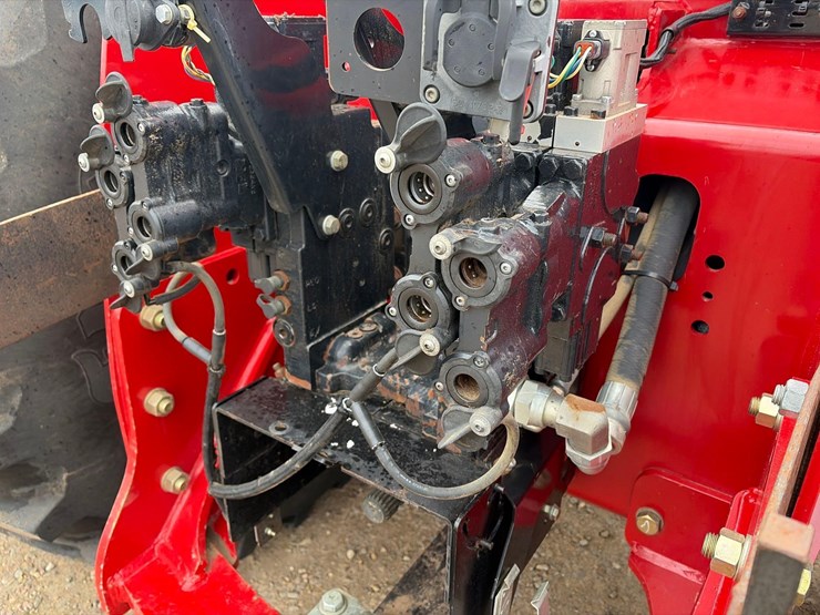 2012-case-ih-400-image-18