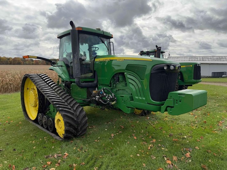 2005-john-deere-8520t-image-1