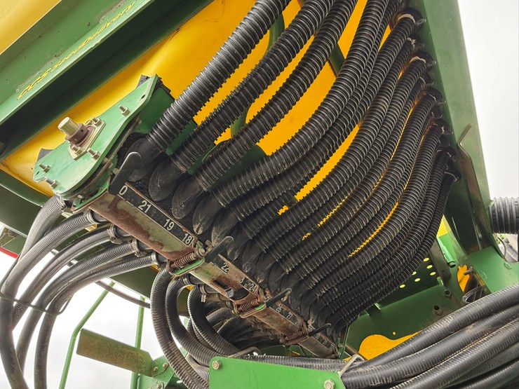 john-deere-1790-image-88