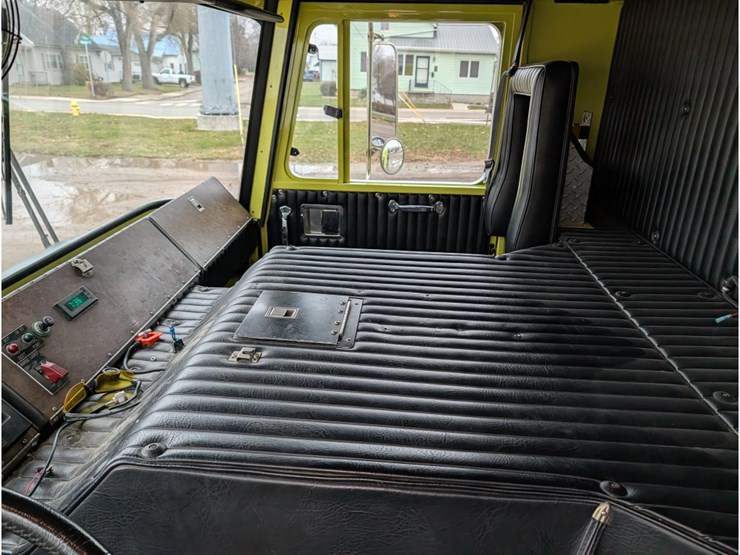 1995-kme-ladder-truck-image-17