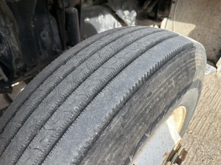 2007-sterling-sc8000-image-55