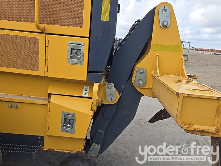 2017-deere-872g-image-19