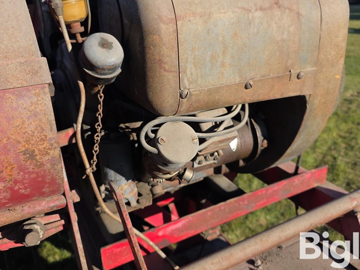 new-holland-77-image-14