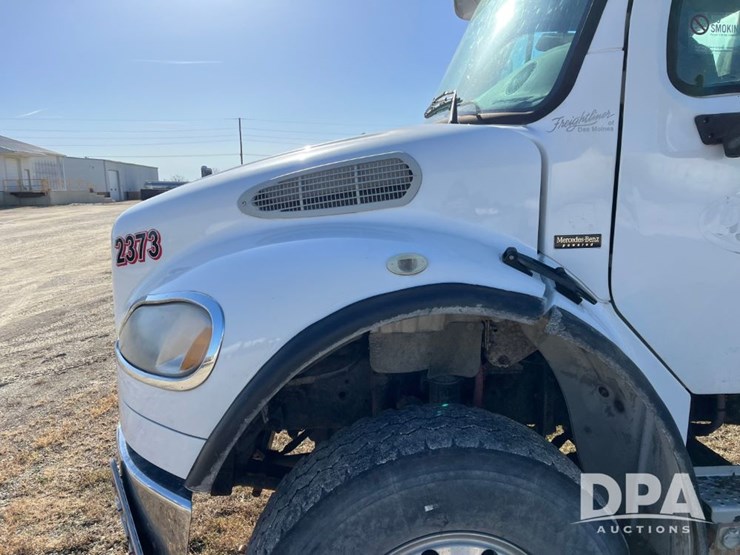 2007-freightliner-petroleum-truck-(jn3391,-unit-2373)-image-13