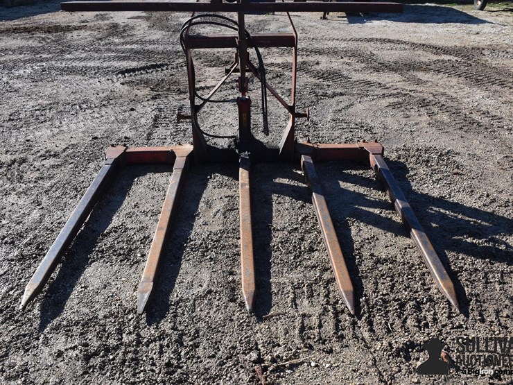 heston-3-pt-bale-mover-image-9