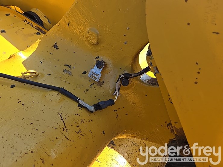 2016-caterpillar-950m-image-87